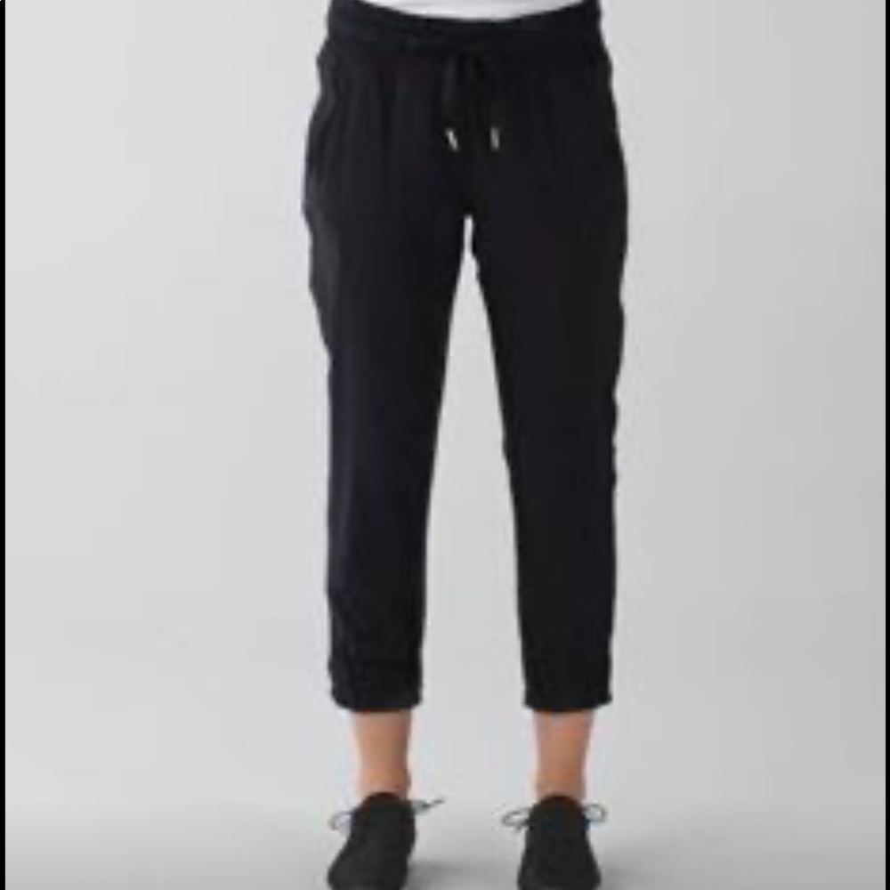 🍋LULULEMON🍋 tear away jogger